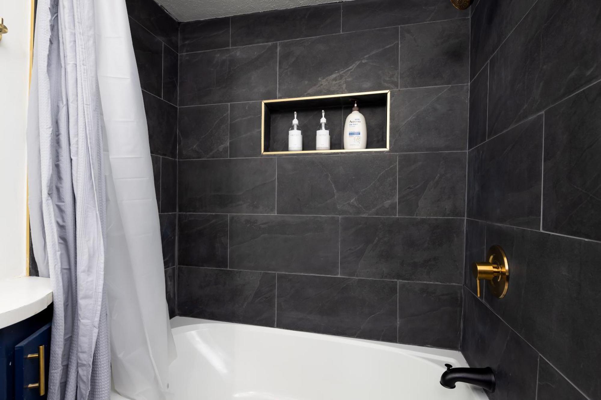 2 Bedroom Ft Moore Retreat Columbus Bagian luar foto